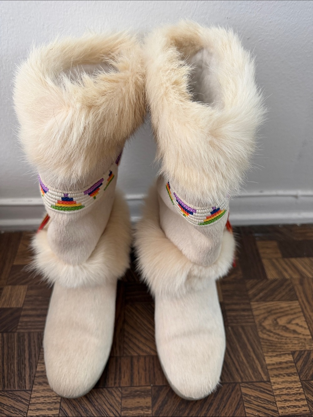 Tecnica Cream Fur-Trim Beaded Moccasin Boots